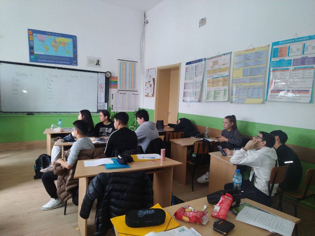 Вълнуващо пътешествие във времето с ИИ и велики откриватели 5